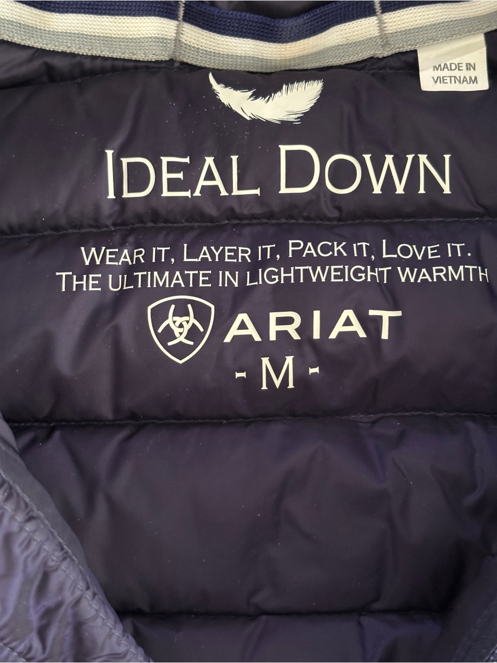 Ariat | Purple Down Puffer Vest | Lightweight Packable | Zip Front | Women’s M - Picture 4 of 7